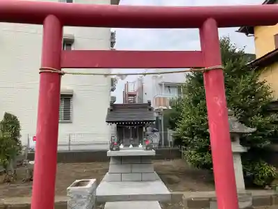 西森稲荷大明神の{uncategorized: "未分類", other: "その他", undefined: "問題あり", building: "その他建物", grave: "お墓", sacred_gate: "鳥居", guardian: "狛犬", statue: "像", buddha: "仏像", history: "歴史", nature: "自然", garden: "庭園", animal: "動物", pagoda: "塔", temizu: "手水舎", mountain_gate: "山門・神門", sanctuary: "本殿・本堂", subordinate: "末社・摂社", art: "芸術", scenery: "景色", jizo: "地蔵", ema: "絵馬", goshuin: "御朱印", omikuji: "おみくじ", items: "授与品その他", amulet: "お守り", goshuincho: "御朱印帳", eats: "食事", festival: "お祭り", votive_dance: "神楽", shichigosan: "七五三参", wedding: "結婚式", experience: "体験その他", initially: "初詣", around: "周辺", anti_infection: "感染症対策"}