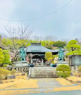 光明寺の{uncategorized: "未分類", other: "その他", undefined: "問題あり", building: "その他建物", grave: "お墓", sacred_gate: "鳥居", guardian: "狛犬", statue: "像", buddha: "仏像", history: "歴史", nature: "自然", garden: "庭園", animal: "動物", pagoda: "塔", temizu: "手水舎", mountain_gate: "山門・神門", sanctuary: "本殿・本堂", subordinate: "末社・摂社", art: "芸術", scenery: "景色", jizo: "地蔵", ema: "絵馬", goshuin: "御朱印", omikuji: "おみくじ", items: "授与品その他", amulet: "お守り", goshuincho: "御朱印帳", eats: "食事", festival: "お祭り", votive_dance: "神楽", shichigosan: "七五三参", wedding: "結婚式", experience: "体験その他", initially: "初詣", around: "周辺", anti_infection: "感染症対策"}
