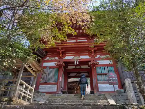 吉野水分神社（吉野町）の山門・神門