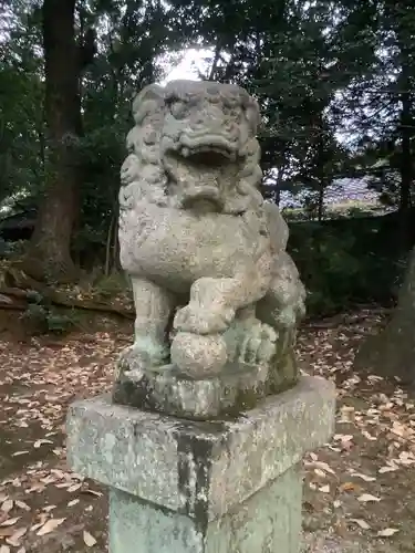 八幡社（鹿乗町）の狛犬