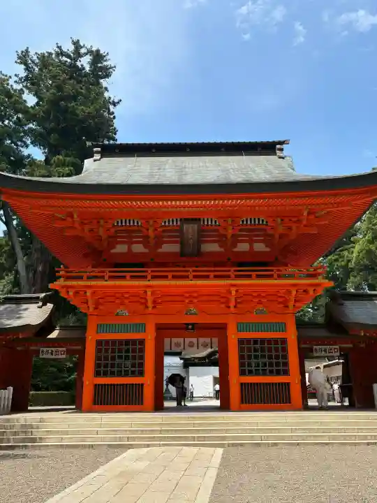 香取神宮の{uncategorized: "未分類", other: "その他", undefined: "問題あり", building: "その他建物", grave: "お墓", sacred_gate: "鳥居", guardian: "狛犬", statue: "像", buddha: "仏像", history: "歴史", nature: "自然", garden: "庭園", animal: "動物", pagoda: "塔", temizu: "手水舎", mountain_gate: "山門・神門", sanctuary: "本殿・本堂", subordinate: "末社・摂社", art: "芸術", scenery: "景色", jizo: "地蔵", ema: "絵馬", goshuin: "御朱印", omikuji: "おみくじ", items: "授与品その他", amulet: "お守り", goshuincho: "御朱印帳", eats: "食事", festival: "お祭り", votive_dance: "神楽", shichigosan: "七五三参", wedding: "結婚式", experience: "体験その他", initially: "初詣", around: "周辺", anti_infection: "感染症対策"}