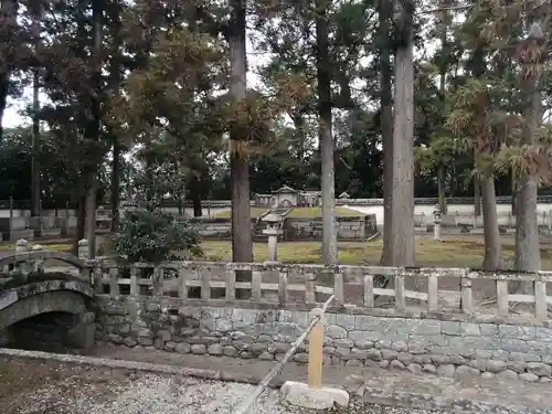 本山専修寺のお墓