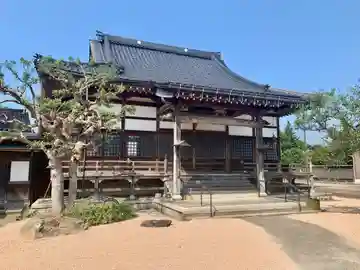 長明寺の本殿・本堂