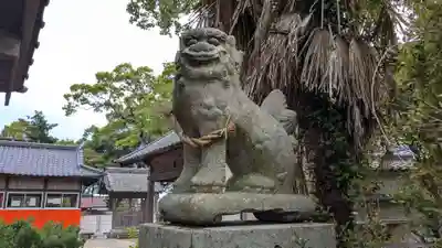 岩崎神社の狛犬