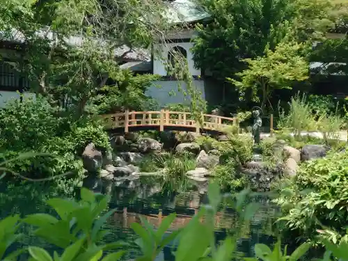 時宗総本山 遊行寺（正式：清浄光寺）(神奈川県)