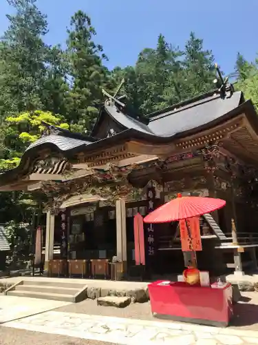 宝登山神社の本殿・本堂