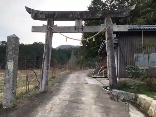 聽部神社(聴部神社)の鳥居