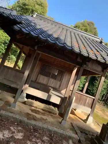 明神社の本殿