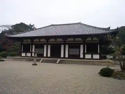 秋篠寺の本殿・本堂