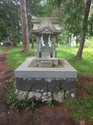 冨士御室浅間神社の末社・摂社