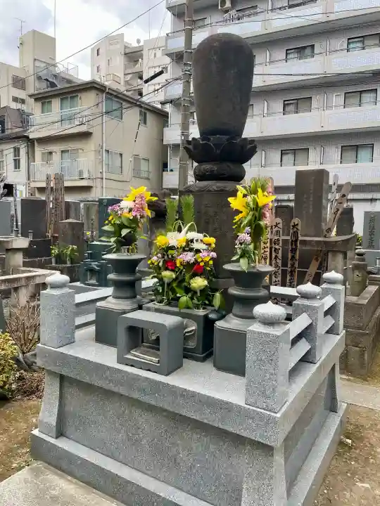 正洞院の{uncategorized: "未分類", other: "その他", undefined: "問題あり", building: "その他建物", grave: "お墓", sacred_gate: "鳥居", guardian: "狛犬", statue: "像", buddha: "仏像", history: "歴史", nature: "自然", garden: "庭園", animal: "動物", pagoda: "塔", temizu: "手水舎", mountain_gate: "山門・神門", sanctuary: "本殿・本堂", subordinate: "末社・摂社", art: "芸術", scenery: "景色", jizo: "地蔵", ema: "絵馬", goshuin: "御朱印", omikuji: "おみくじ", items: "授与品その他", amulet: "お守り", goshuincho: "御朱印帳", eats: "食事", festival: "お祭り", votive_dance: "神楽", shichigosan: "七五三参", wedding: "結婚式", experience: "体験その他", initially: "初詣", around: "周辺", anti_infection: "感染症対策"}
