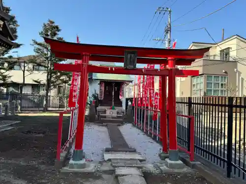 白山神社の{uncategorized: "未分類", other: "その他", undefined: "問題あり", building: "その他建物", grave: "お墓", sacred_gate: "鳥居", guardian: "狛犬", statue: "像", buddha: "仏像", history: "歴史", nature: "自然", garden: "庭園", animal: "動物", pagoda: "塔", temizu: "手水舎", mountain_gate: "山門・神門", sanctuary: "本殿・本堂", subordinate: "末社・摂社", art: "芸術", scenery: "景色", jizo: "地蔵", ema: "絵馬", goshuin: "御朱印", omikuji: "おみくじ", items: "授与品その他", amulet: "お守り", goshuincho: "御朱印帳", eats: "食事", festival: "お祭り", votive_dance: "神楽", shichigosan: "七五三参", wedding: "結婚式", experience: "体験その他", initially: "初詣", around: "周辺", anti_infection: "感染症対策"}