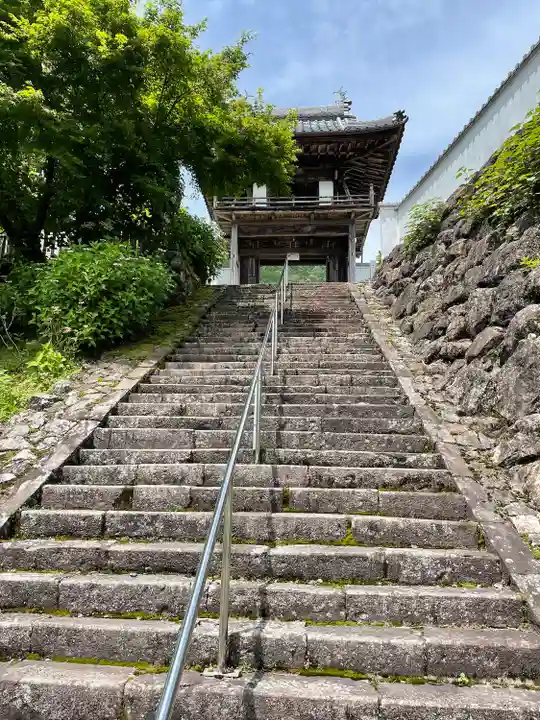 三光寺の山門・神門