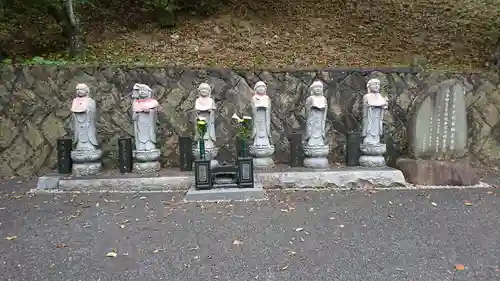 梅渓寺の地蔵