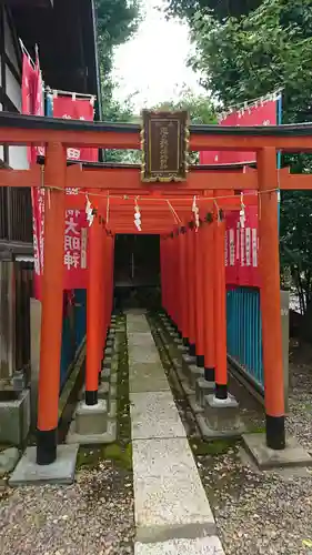 諏訪神社の鳥居