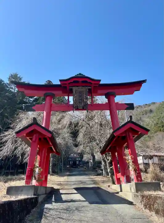 高尾穂見神社(山梨県)