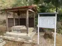 八幡神社の{uncategorized: "未分類", other: "その他", undefined: "問題あり", building: "その他建物", grave: "お墓", sacred_gate: "鳥居", guardian: "狛犬", statue: "像", buddha: "仏像", history: "歴史", nature: "自然", garden: "庭園", animal: "動物", pagoda: "塔", temizu: "手水舎", mountain_gate: "山門・神門", sanctuary: "本殿・本堂", subordinate: "末社・摂社", art: "芸術", scenery: "景色", jizo: "地蔵", ema: "絵馬", goshuin: "御朱印", omikuji: "おみくじ", items: "授与品その他", amulet: "お守り", goshuincho: "御朱印帳", eats: "食事", festival: "お祭り", votive_dance: "神楽", shichigosan: "七五三参", wedding: "結婚式", experience: "体験その他", initially: "初詣", around: "周辺", anti_infection: "感染症対策"}