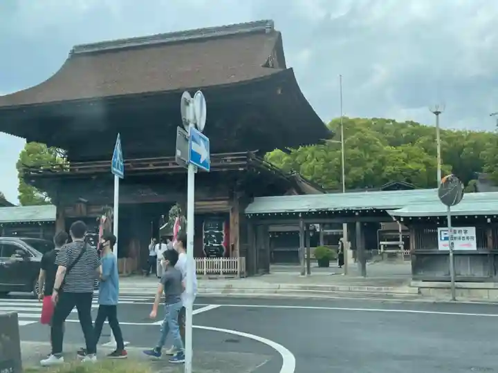尾張大國霊神社(国府宮)の山門・神門