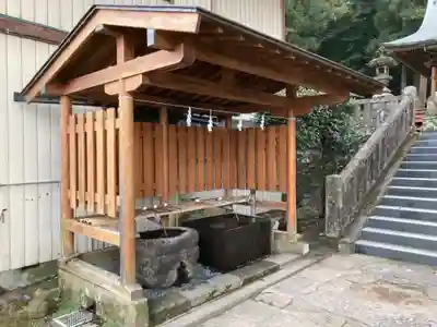 甲波宿祢神社の手水舎