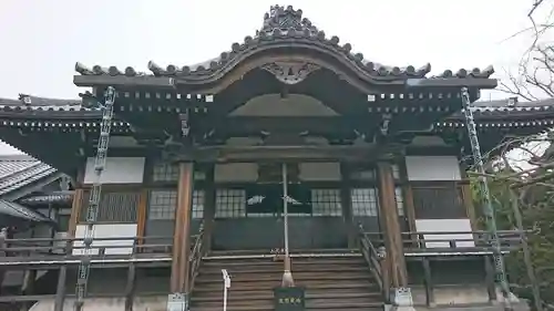 円蔵院の本殿・本堂