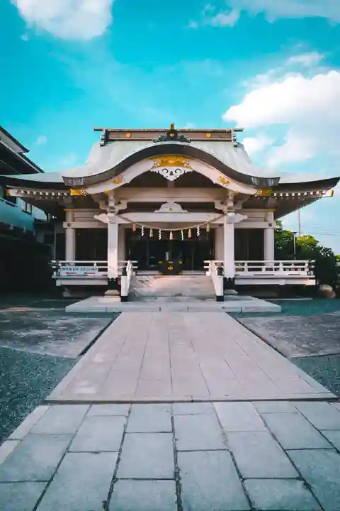 岡山神社の本殿・本堂