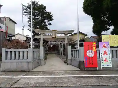 藤棚白山神社の鳥居