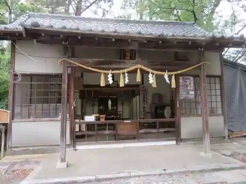 松尾神社の本殿