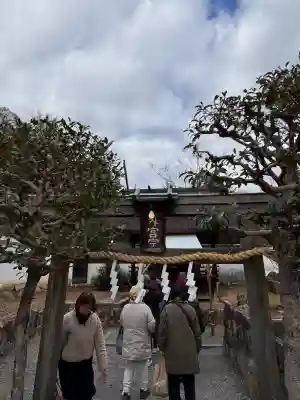 斎場所大元宮（吉田神社末社）の{uncategorized: "未分類", other: "その他", undefined: "問題あり", building: "その他建物", grave: "お墓", sacred_gate: "鳥居", guardian: "狛犬", statue: "像", buddha: "仏像", history: "歴史", nature: "自然", garden: "庭園", animal: "動物", pagoda: "塔", temizu: "手水舎", mountain_gate: "山門・神門", sanctuary: "本殿・本堂", subordinate: "末社・摂社", art: "芸術", scenery: "景色", jizo: "地蔵", ema: "絵馬", goshuin: "御朱印", omikuji: "おみくじ", items: "授与品その他", amulet: "お守り", goshuincho: "御朱印帳", eats: "食事", festival: "お祭り", votive_dance: "神楽", shichigosan: "七五三参", wedding: "結婚式", experience: "体験その他", initially: "初詣", around: "周辺", anti_infection: "感染症対策"}