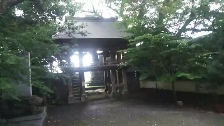 文殊仙寺の山門・神門