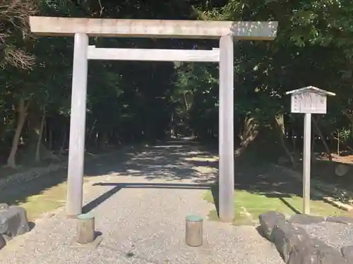 神服織機殿神社(皇大神宮所管社)の鳥居