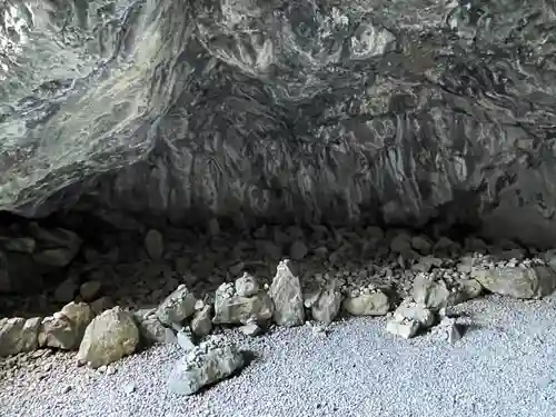 御厨人窟・神明窟(高知県)