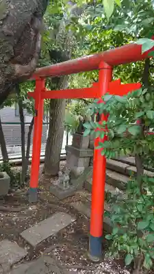 本郷氷川神社の鳥居