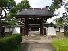 還来寺の山門