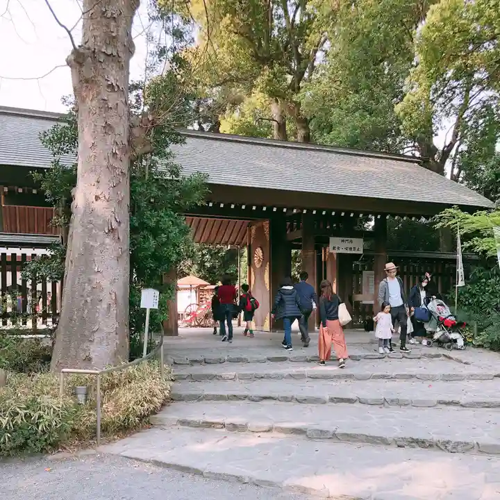 阿佐ヶ谷神明宮の山門・神門