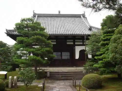 海宝寺の本殿・本堂