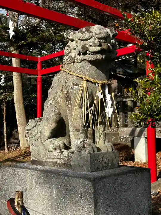 鳥屋神社の狛犬