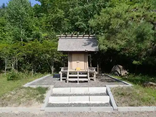 二見湖畔神社の本殿