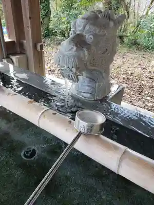 藤島神社(贈正一位新田義貞公之大宮)の手水舎