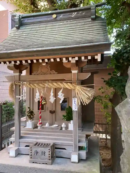 榎大六天神(東京都)