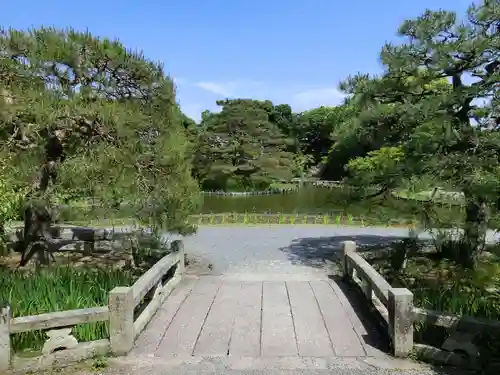 梅宮大社の庭園