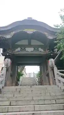 湯島天満宮の山門・神門