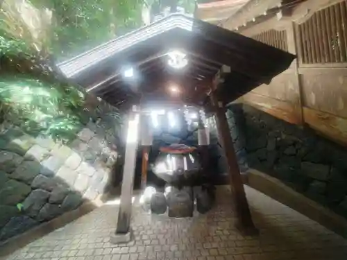 狭井坐大神荒魂神社(狭井神社)(奈良県)