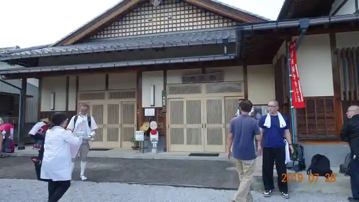 観音寺の本殿・本堂