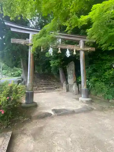 神魂神社の{uncategorized: "未分類", other: "その他", undefined: "問題あり", building: "その他建物", grave: "お墓", sacred_gate: "鳥居", guardian: "狛犬", statue: "像", buddha: "仏像", history: "歴史", nature: "自然", garden: "庭園", animal: "動物", pagoda: "塔", temizu: "手水舎", mountain_gate: "山門・神門", sanctuary: "本殿・本堂", subordinate: "末社・摂社", art: "芸術", scenery: "景色", jizo: "地蔵", ema: "絵馬", goshuin: "御朱印", omikuji: "おみくじ", items: "授与品その他", amulet: "お守り", goshuincho: "御朱印帳", eats: "食事", festival: "お祭り", votive_dance: "神楽", shichigosan: "七五三参", wedding: "結婚式", experience: "体験その他", initially: "初詣", around: "周辺", anti_infection: "感染症対策"}