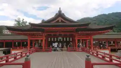 厳島神社の本殿・本堂