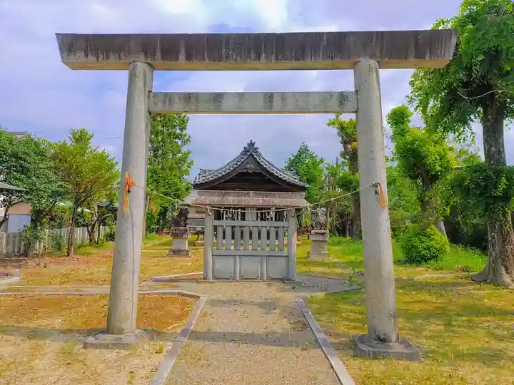 神明社(千秋町一色)の鳥居