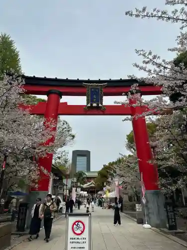 富岡八幡宮の{uncategorized: "未分類", other: "その他", undefined: "問題あり", building: "その他建物", grave: "お墓", sacred_gate: "鳥居", guardian: "狛犬", statue: "像", buddha: "仏像", history: "歴史", nature: "自然", garden: "庭園", animal: "動物", pagoda: "塔", temizu: "手水舎", mountain_gate: "山門・神門", sanctuary: "本殿・本堂", subordinate: "末社・摂社", art: "芸術", scenery: "景色", jizo: "地蔵", ema: "絵馬", goshuin: "御朱印", omikuji: "おみくじ", items: "授与品その他", amulet: "お守り", goshuincho: "御朱印帳", eats: "食事", festival: "お祭り", votive_dance: "神楽", shichigosan: "七五三参", wedding: "結婚式", experience: "体験その他", initially: "初詣", around: "周辺", anti_infection: "感染症対策"}