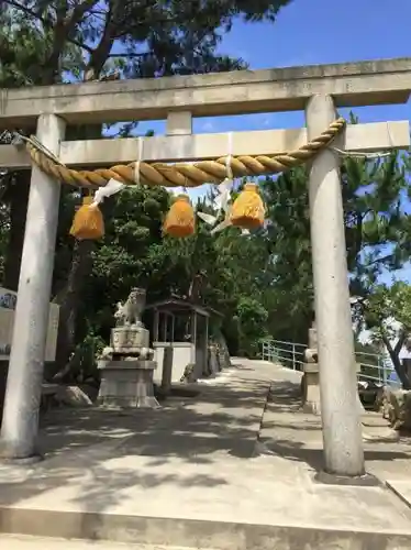 日間賀神社の鳥居