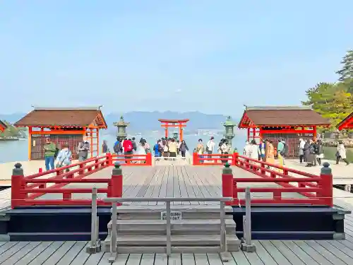 厳島神社(広島県)