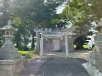 宇気比神社の{uncategorized: "未分類", other: "その他", undefined: "問題あり", building: "その他建物", grave: "お墓", sacred_gate: "鳥居", guardian: "狛犬", statue: "像", buddha: "仏像", history: "歴史", nature: "自然", garden: "庭園", animal: "動物", pagoda: "塔", temizu: "手水舎", mountain_gate: "山門・神門", sanctuary: "本殿・本堂", subordinate: "末社・摂社", art: "芸術", scenery: "景色", jizo: "地蔵", ema: "絵馬", goshuin: "御朱印", omikuji: "おみくじ", items: "授与品その他", amulet: "お守り", goshuincho: "御朱印帳", eats: "食事", festival: "お祭り", votive_dance: "神楽", shichigosan: "七五三参", wedding: "結婚式", experience: "体験その他", initially: "初詣", around: "周辺", anti_infection: "感染症対策"}
